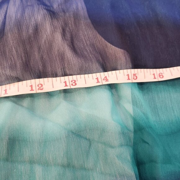 Studio Y One Shoulder Top Blue/Green Medium
Lot I - Picture 6 of 6